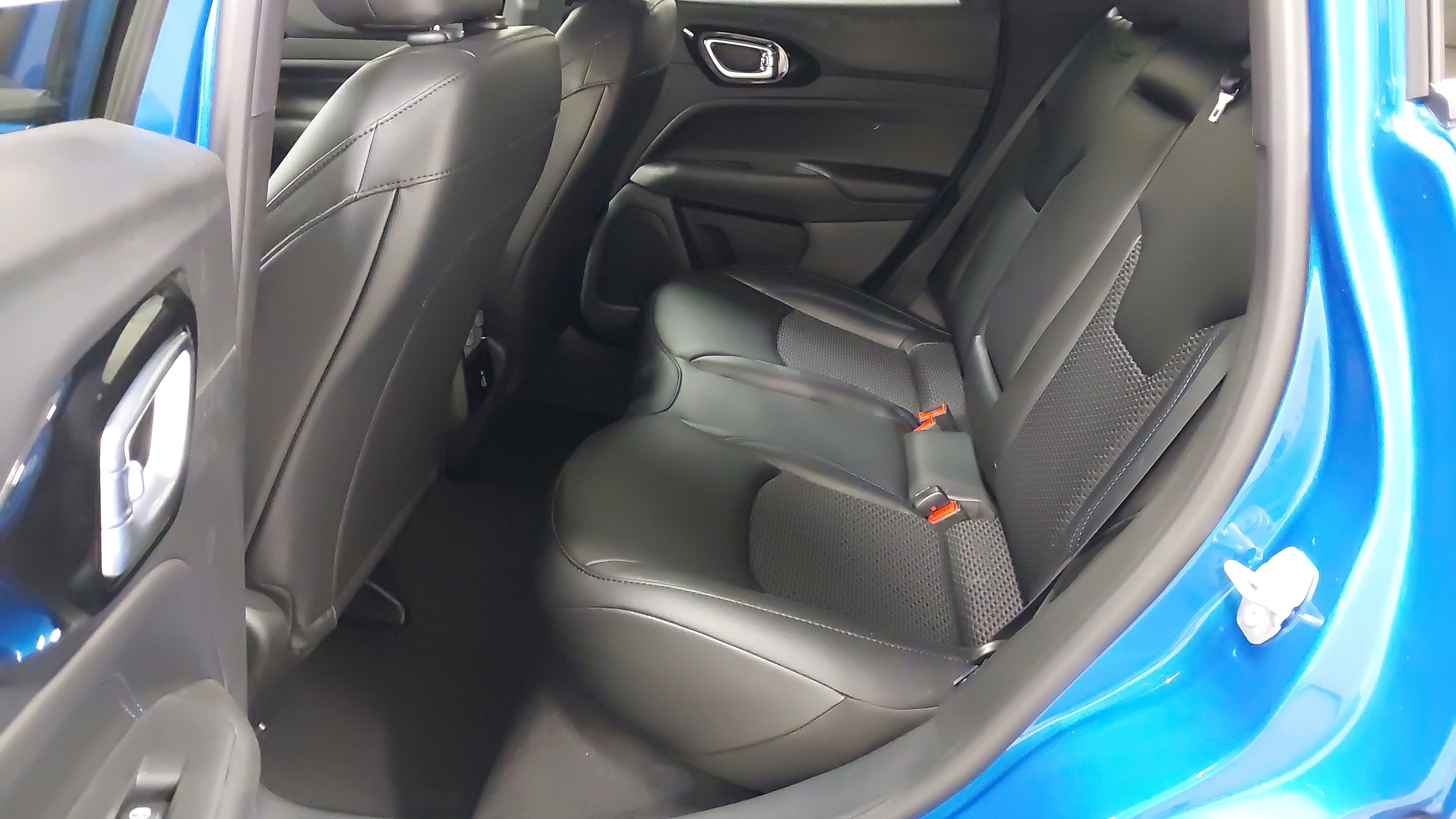 New 2026 Jeep Compass Latitude w/ Quick Order Package 29K image 38