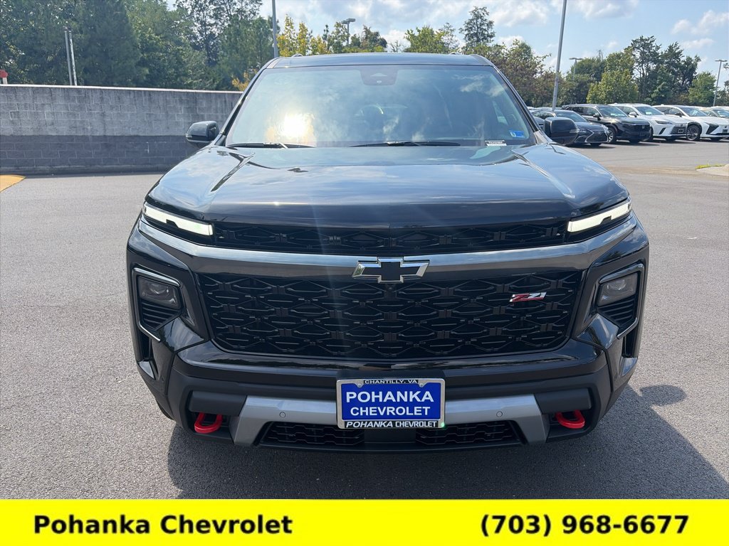 New 2027 Chevrolet Traverse Z71 w/ Enhanced Driving Package AWD/4WD image 2