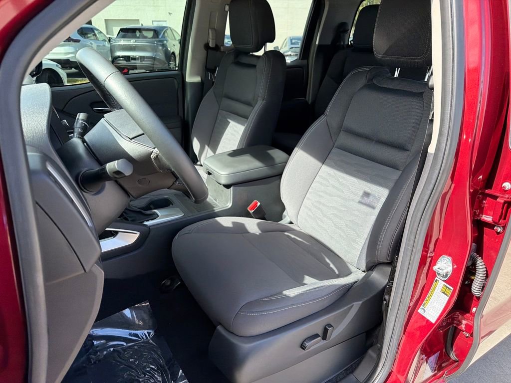 Used 2024 Nissan Frontier SV w/ SV Convenience Package image 30