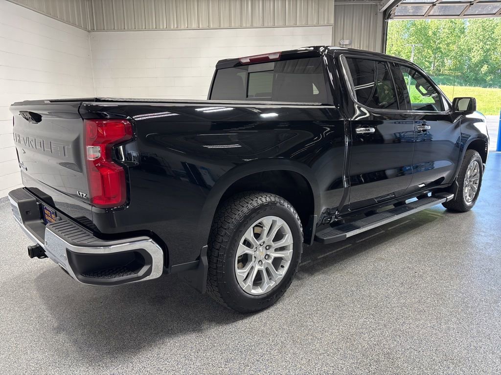 Used 2023 Chevrolet Silverado 1500 LTZ w/ LTZ Premium Package AWD/4WD image 7