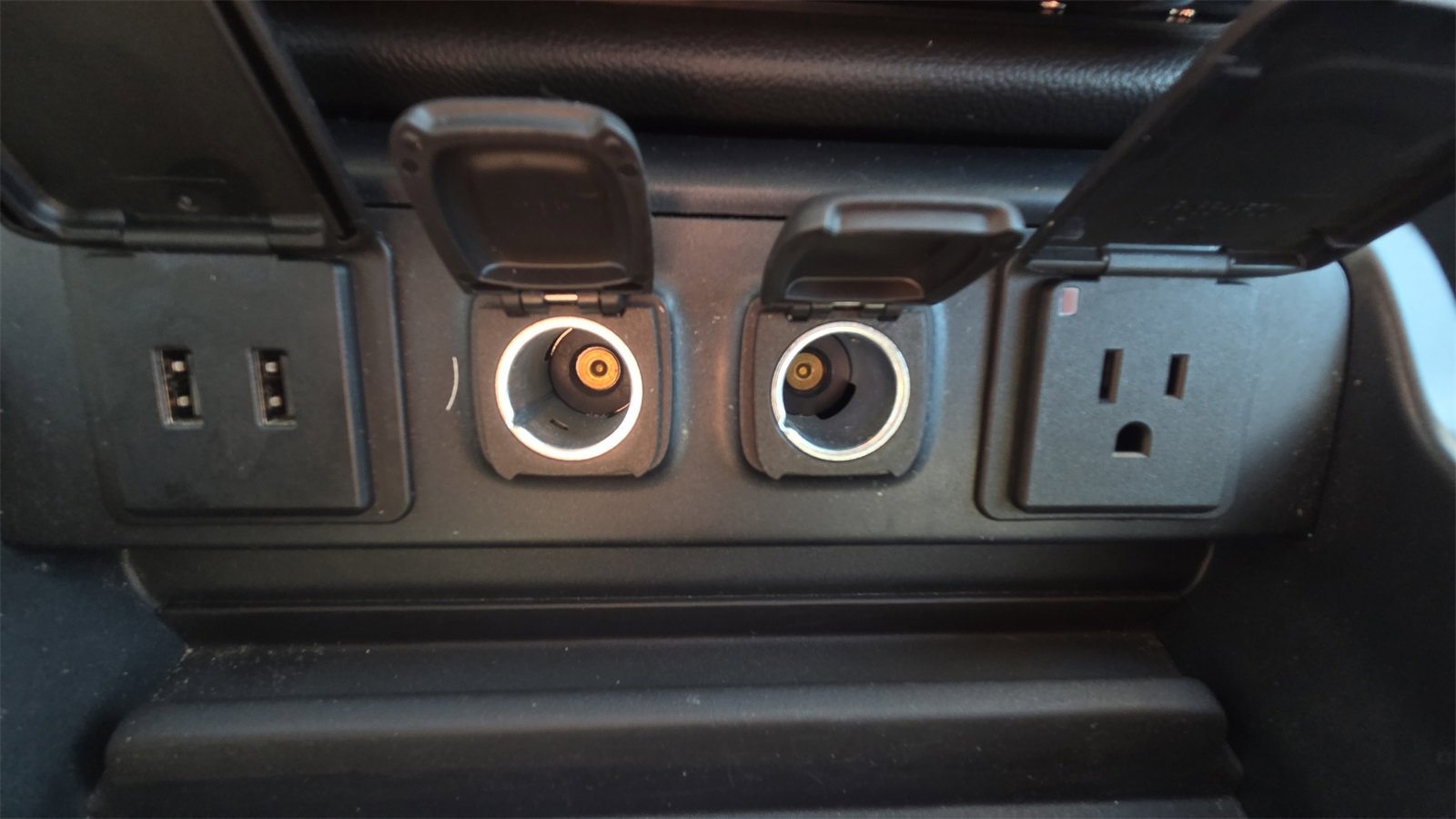 Used 2018 GMC Sierra 1500 SLT w/ SLT Premium Package image 29