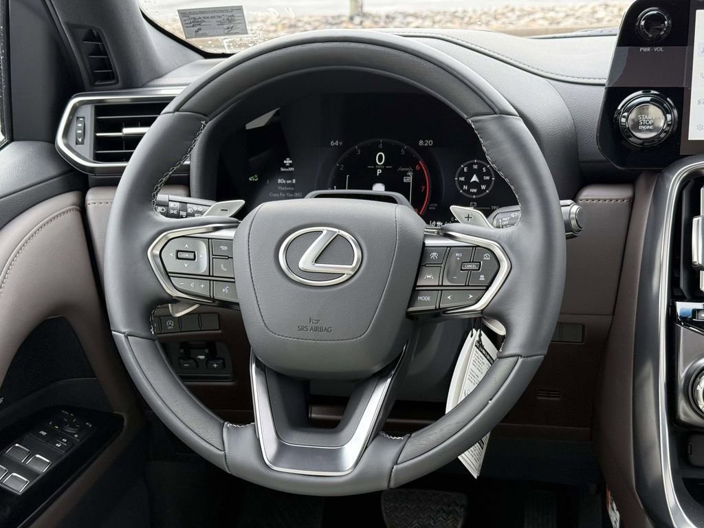 Used 2026 Lexus LX 600 4WD w/ Accessory Package (2T) image 9