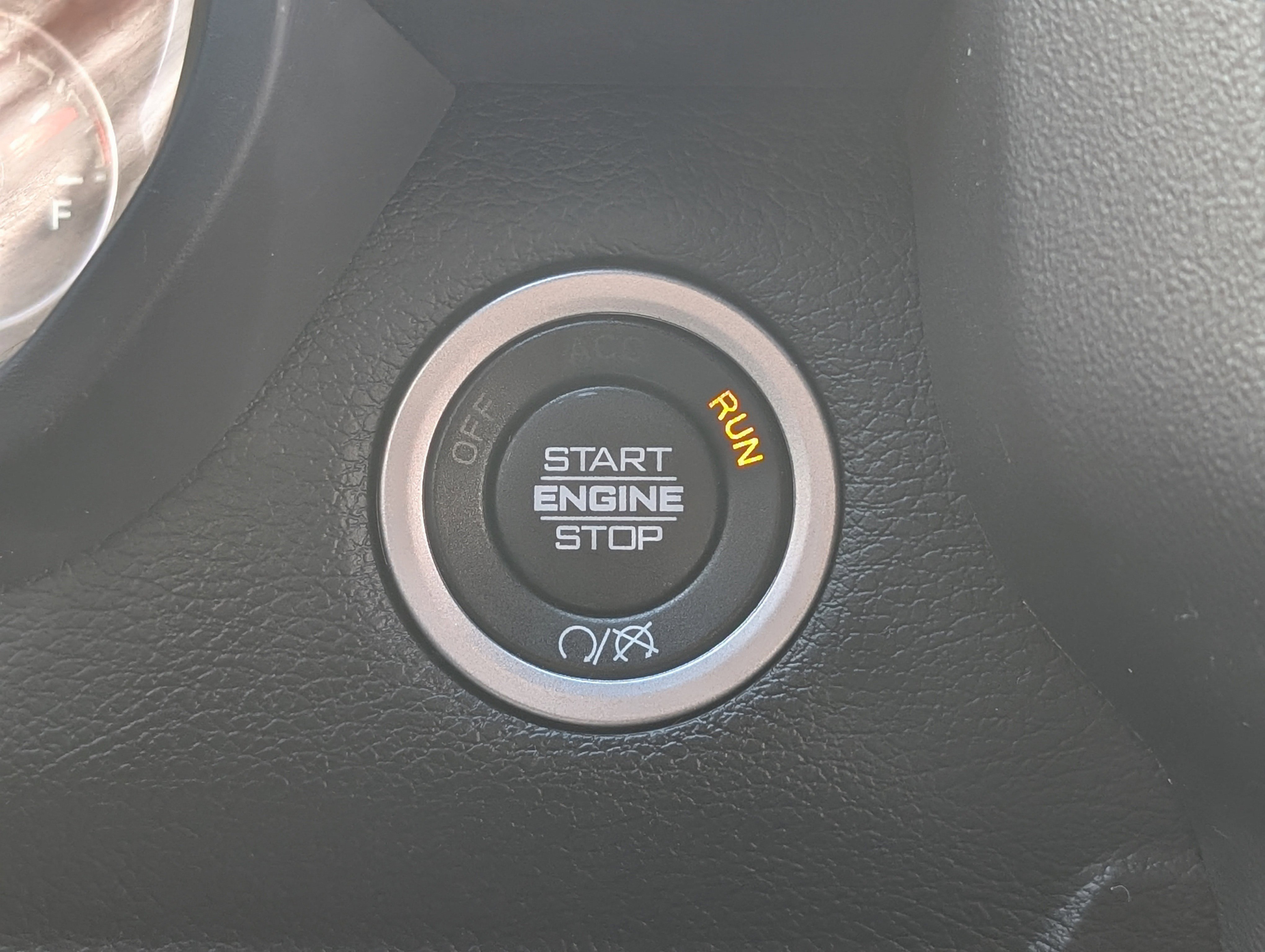 Used 2024 RAM 2500 Big Horn w/ Sport Appearance Package image 32