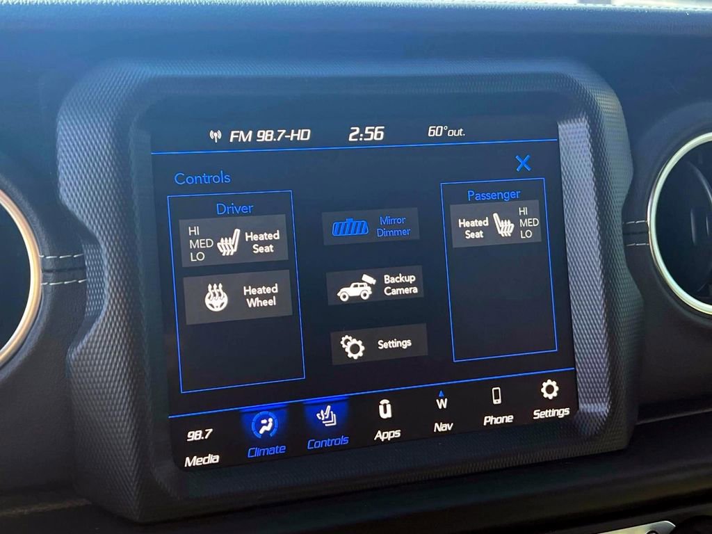 Used 2023 Jeep Wrangler Unlimited Sahara w/ Cold Weather Group image 31