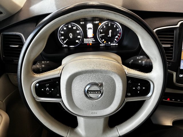 Used 2020 Volvo XC90 T5 Momentum w/ Protection Package Premier FWD image 23
