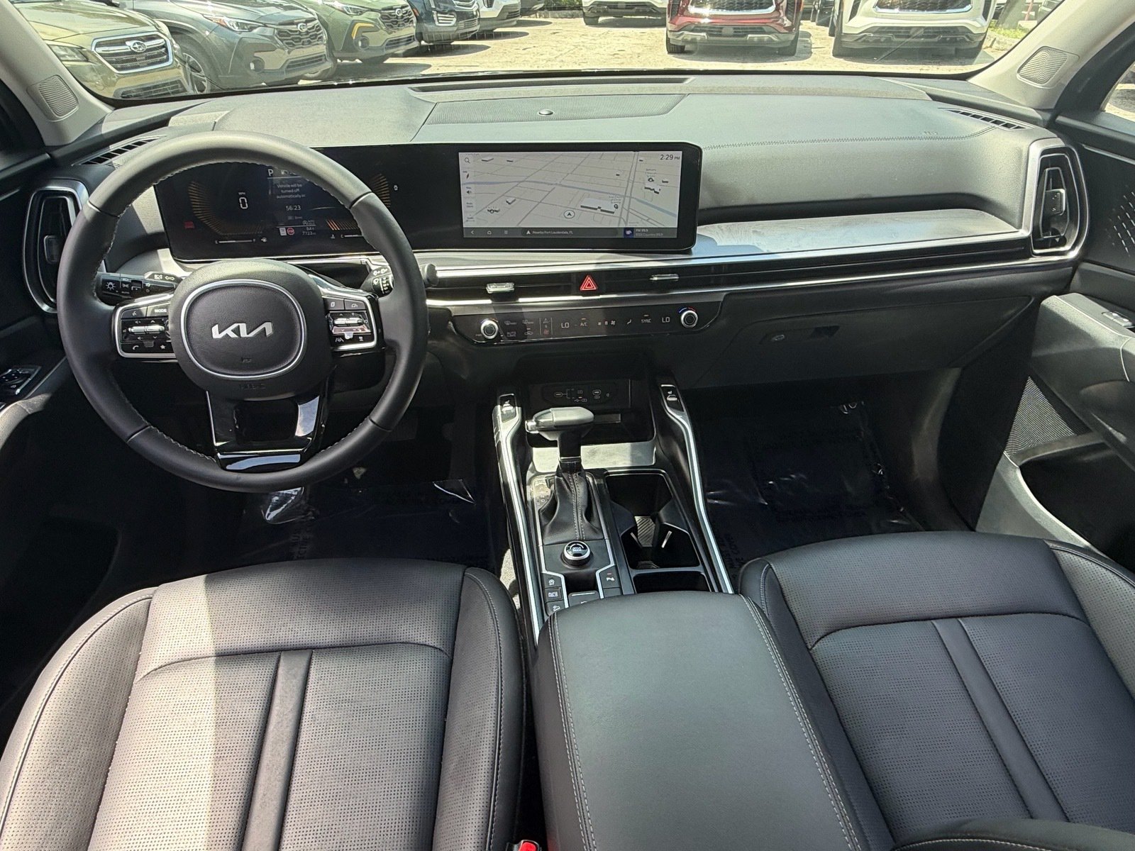 Used 2025 Kia Sorento EX FWD image 14