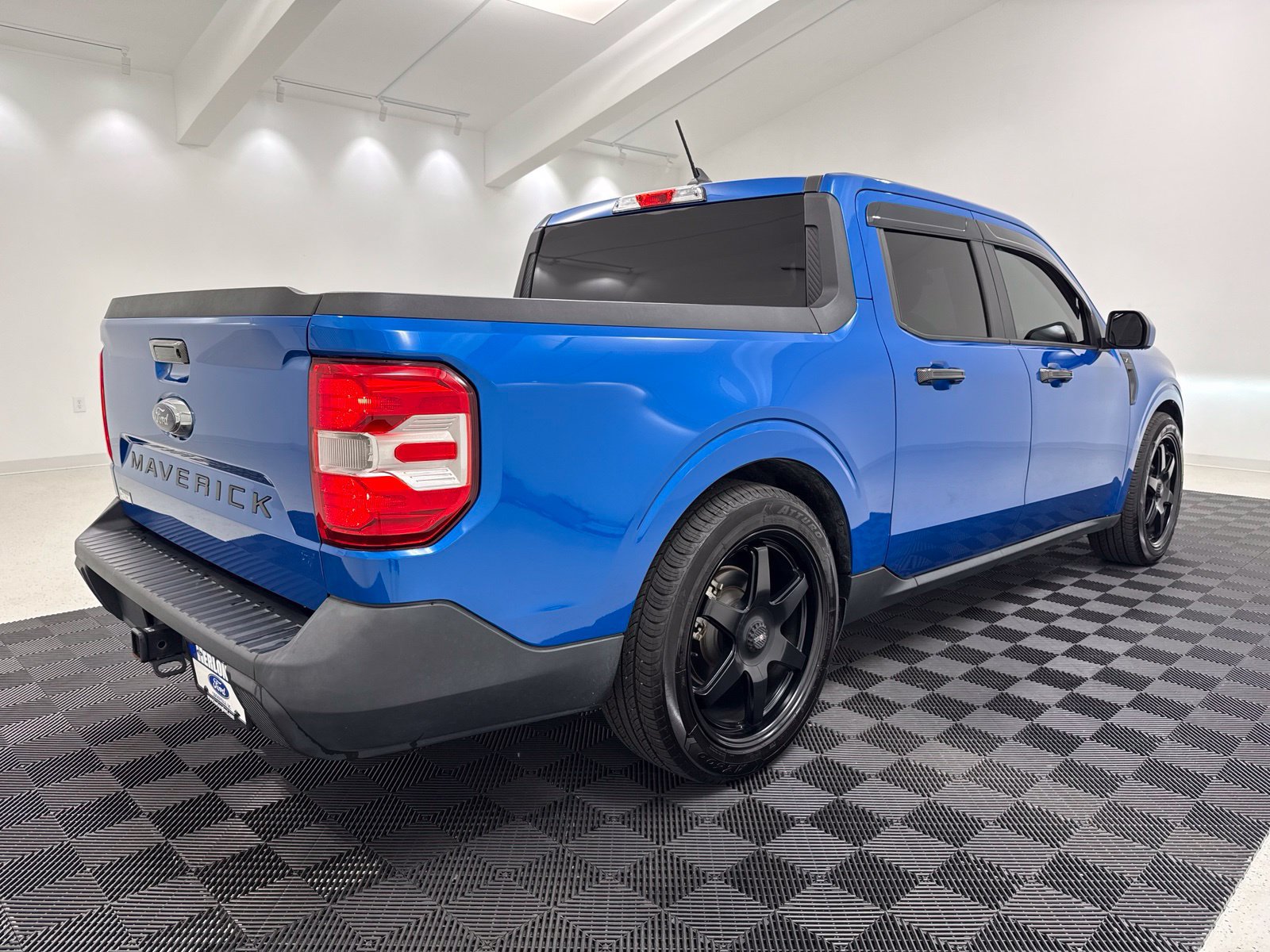 Used 2022 Ford Maverick XL FWD image 7