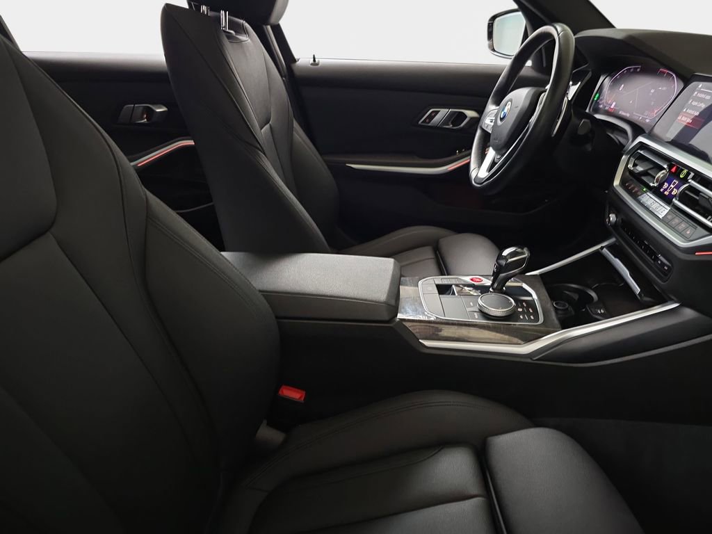 Used 2020 BMW 330i xDrive Sedan w/ Convenience Package image 11