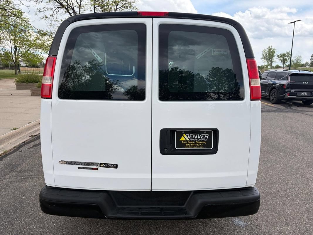 Used 2012 Chevrolet Express 1500 AWD image 7