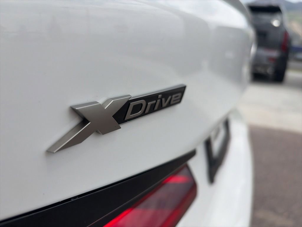 Used 2021 BMW M550i xDrive AWD/4WD image 10