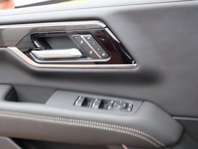 New 2026 GMC Yukon Elevation image 42