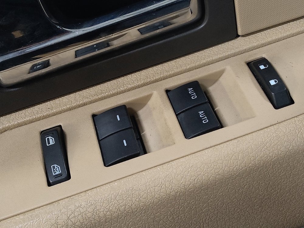 Used 2013 Ford F150 XLT w/ Luxury Equipment Group RWD image 27