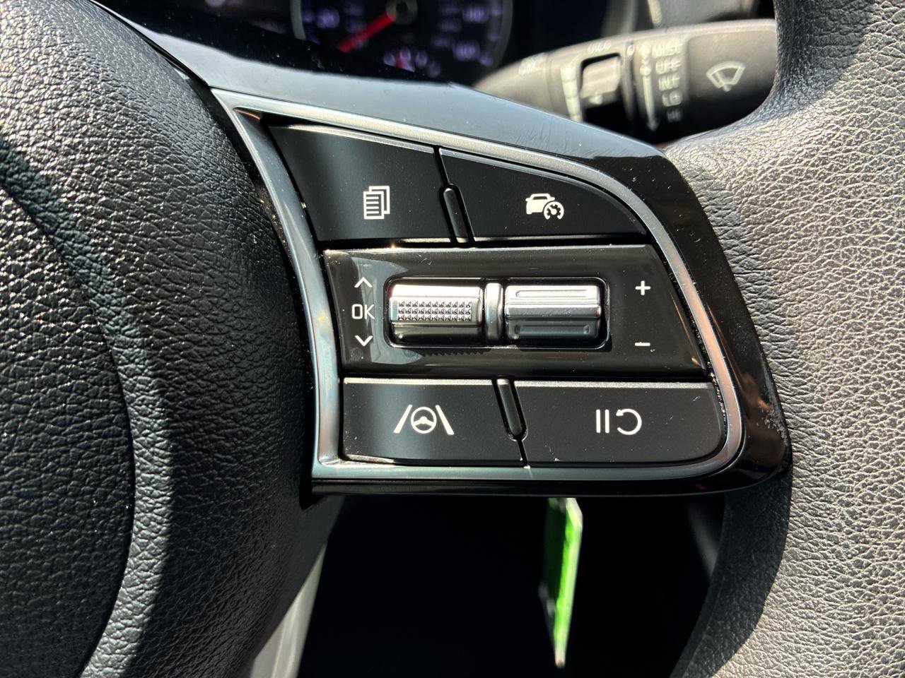 Used 2022 Kia Forte LXS w/ LXS Technology Package FWD image 52