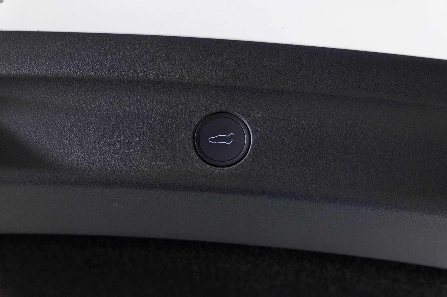 Used 2021 Tesla Model Y Long Range image 21