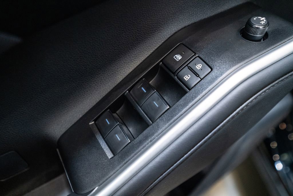 Certified 2025 Toyota Highlander LE image 20