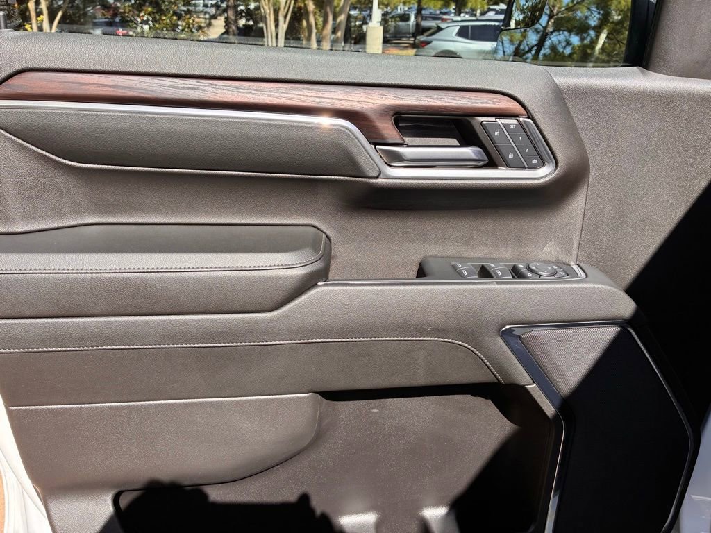 Used 2024 GMC Sierra 1500 SLT image 25