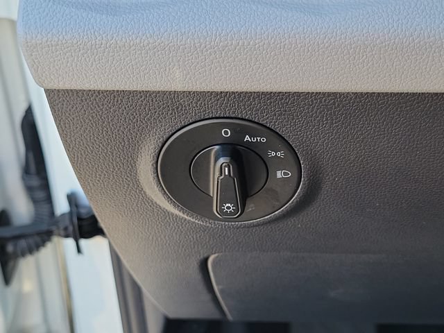 Certified 2024 Volkswagen Taos S FWD image 26