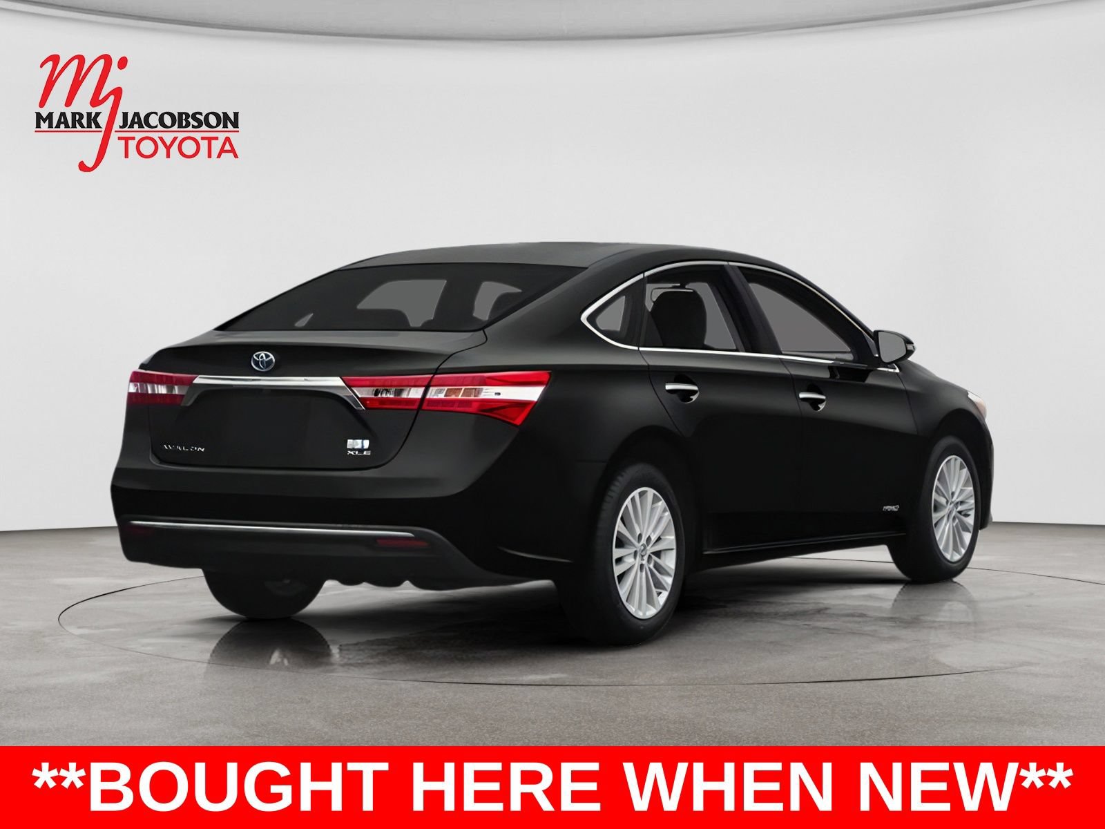 Used 2014 Toyota Avalon Limited FWD image 2
