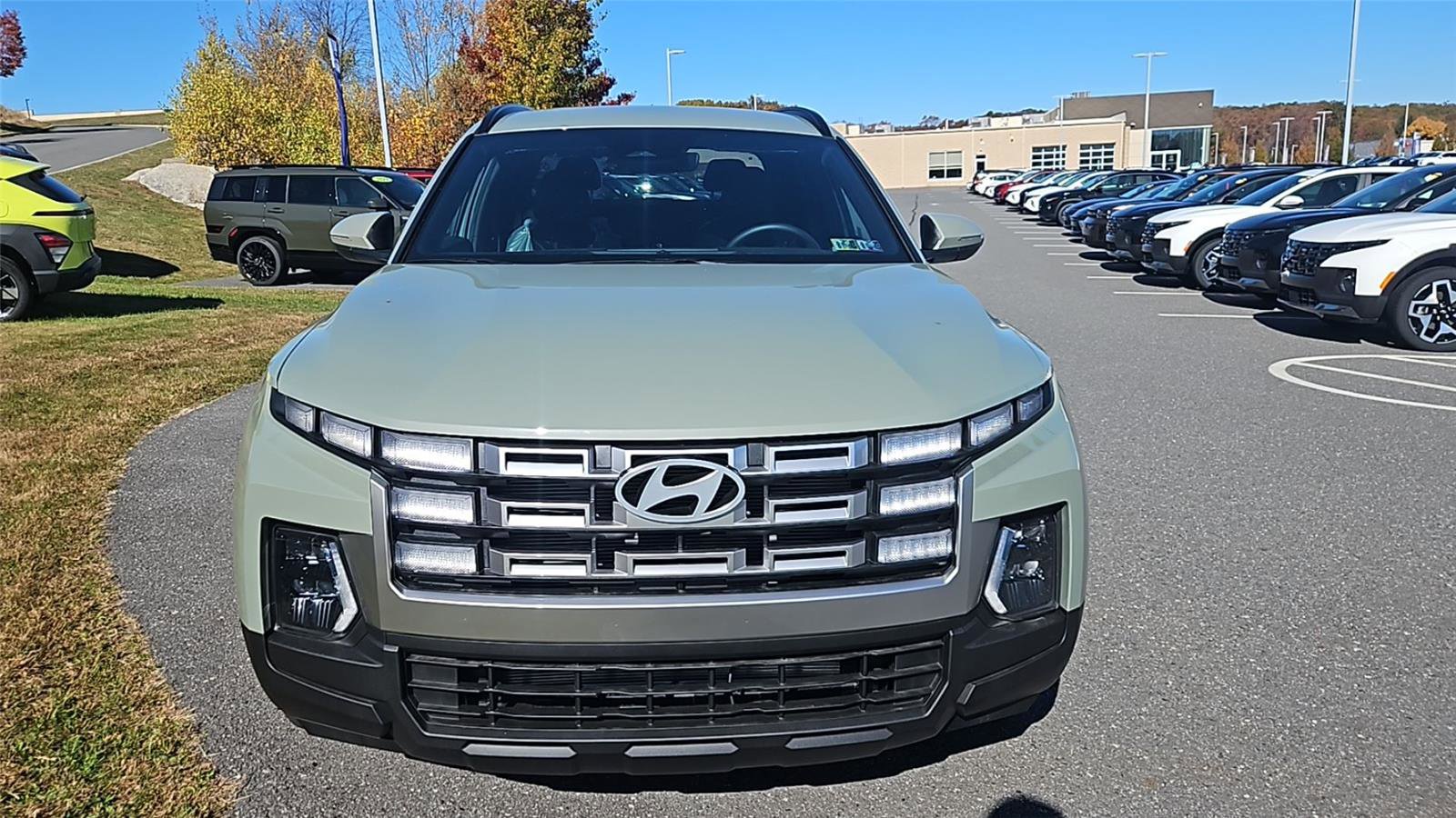 New 2026 Hyundai Santa Cruz SEL image 2