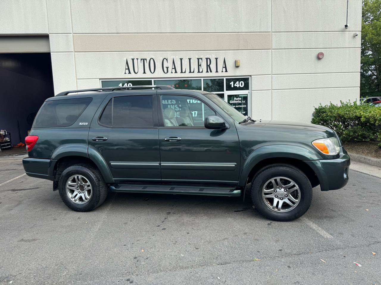 Used 2007 Toyota Sequoia SR5 AWD/4WD image 2