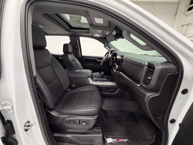 Certified 2022 Chevrolet Silverado 1500 LTZ w/ LTZ Premium Package AWD/4WD image 28