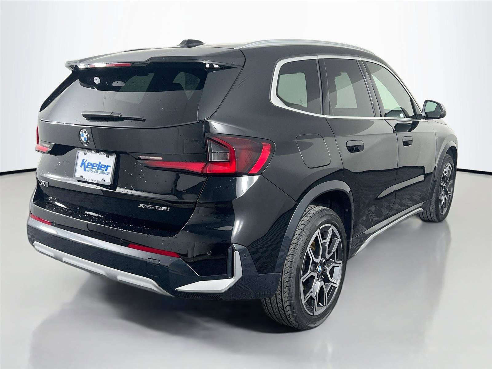 Certified 2023 BMW X1 xDrive28i w/ Convenience Package AWD/4WD image 6