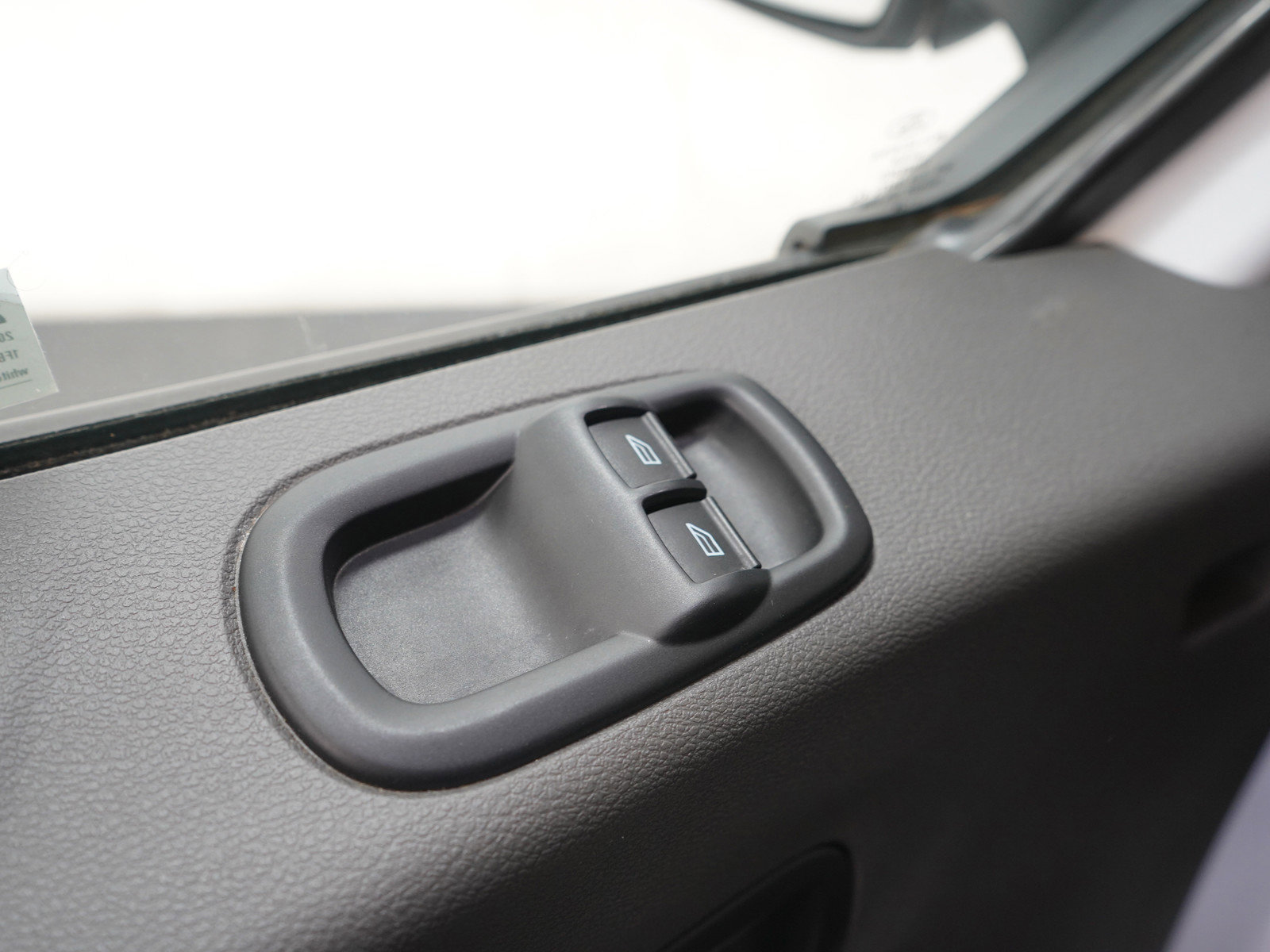 Used 2024 Ford Transit 350 XLT image 21