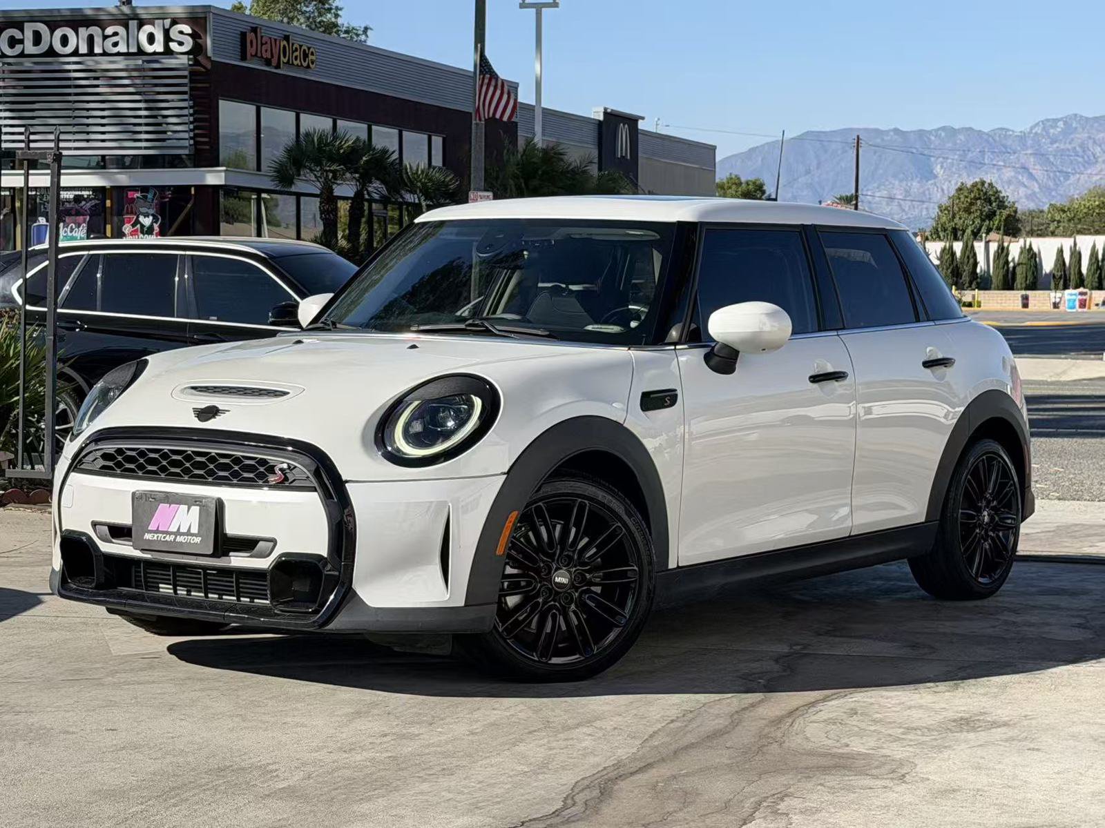 Used 2024 MINI Cooper S FWD image 2