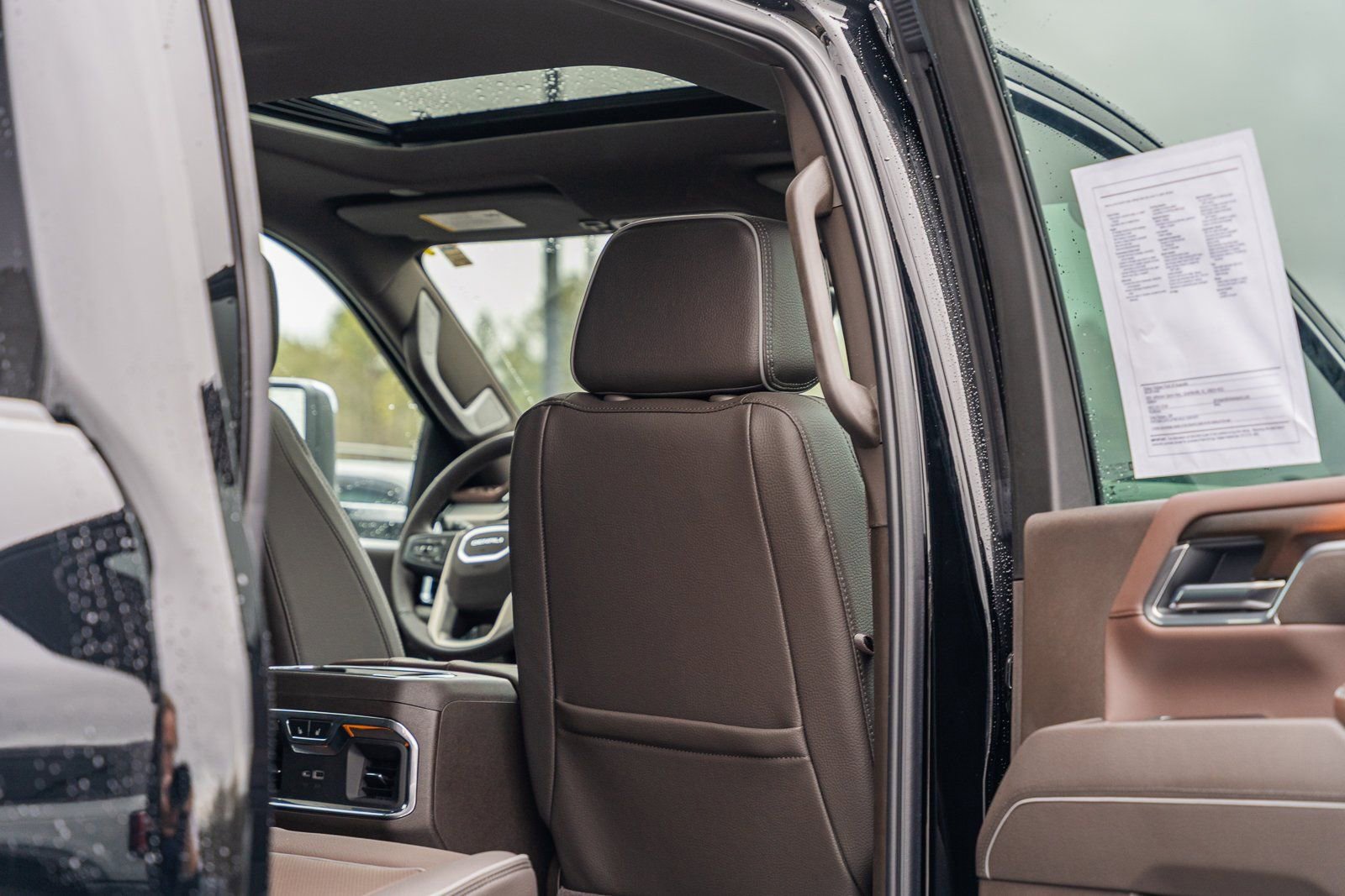 Used 2025 GMC Sierra 3500 Denali w/ Denali Reserve Package image 27