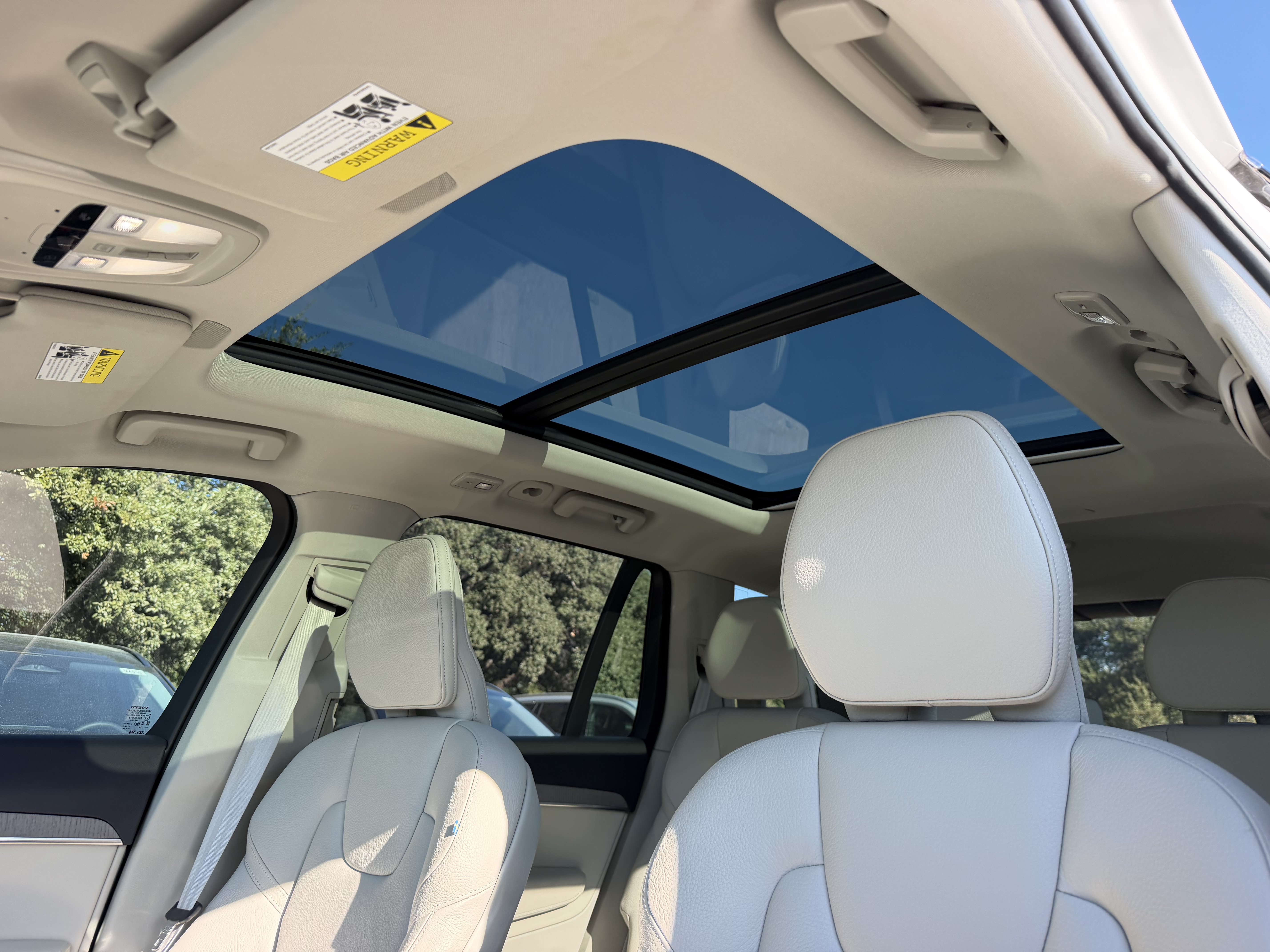 Certified 2024 Volvo XC90 T8 Plus w/ Protection Package Premier AWD/4WD image 24