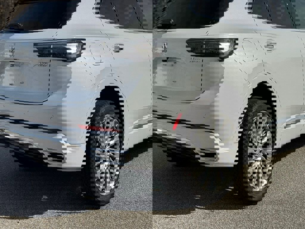 New 2026 Buick Envision Avenir image 15