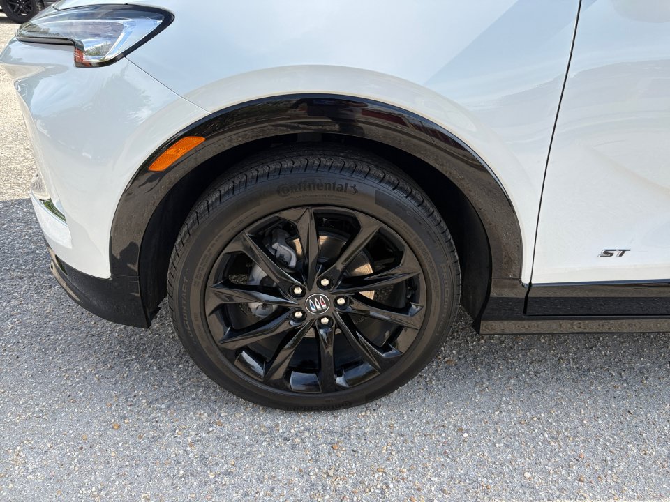 Certified 2026 Buick Encore GX Sport Touring w/ Comfort Package FWD image 27