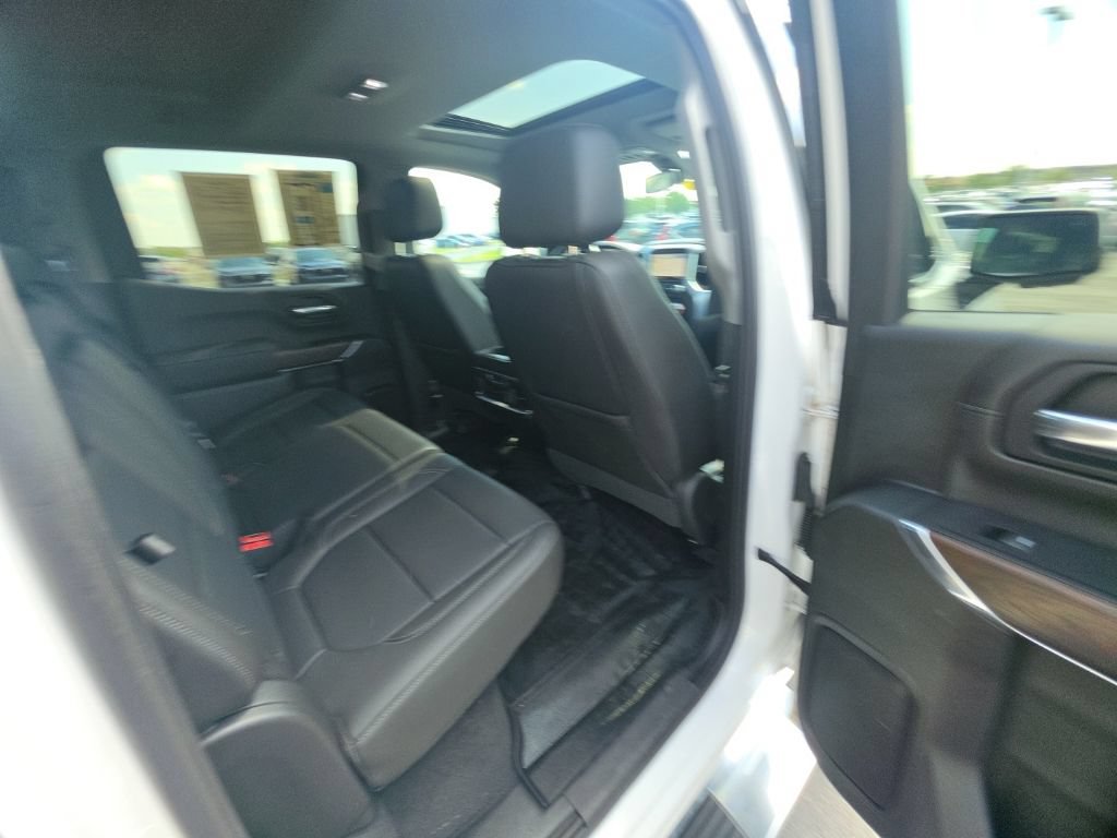 Used 2019 GMC Sierra 1500 SLT w/ SLT Premium Plus Package AWD/4WD image 32