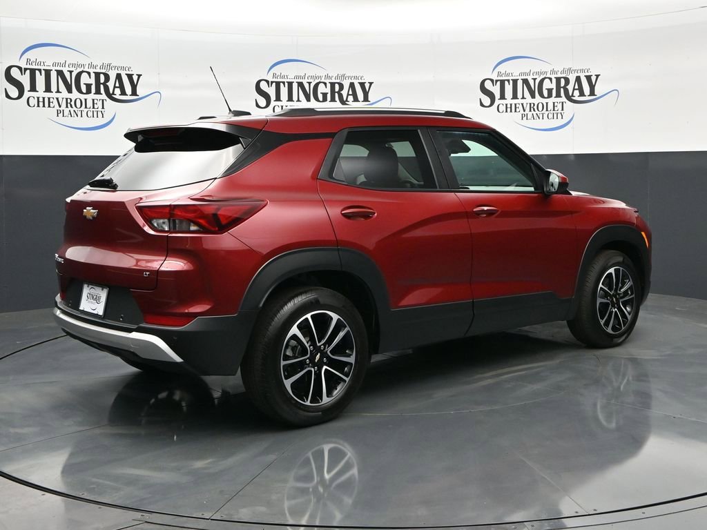 Used 2025 Chevrolet TrailBlazer LT w/ Convenience Package FWD image 7