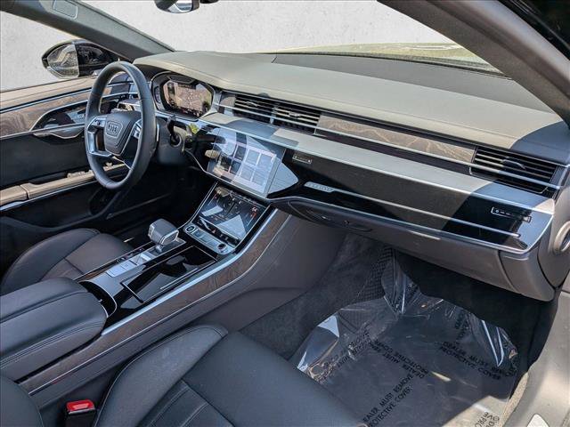 Used 2025 Audi A8 L 3.0T AWD/4WD image 23