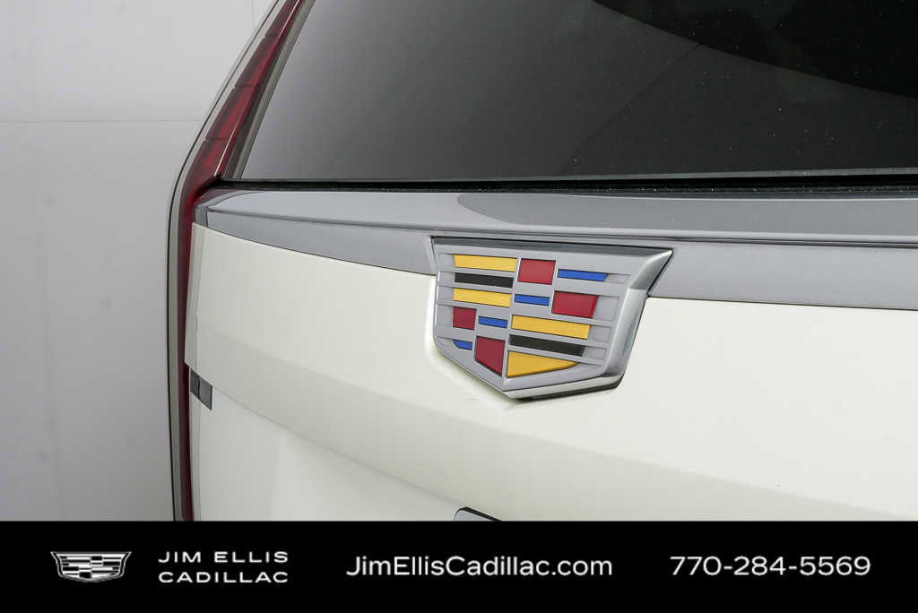 Used 2024 Cadillac Escalade Premium Luxury image 38