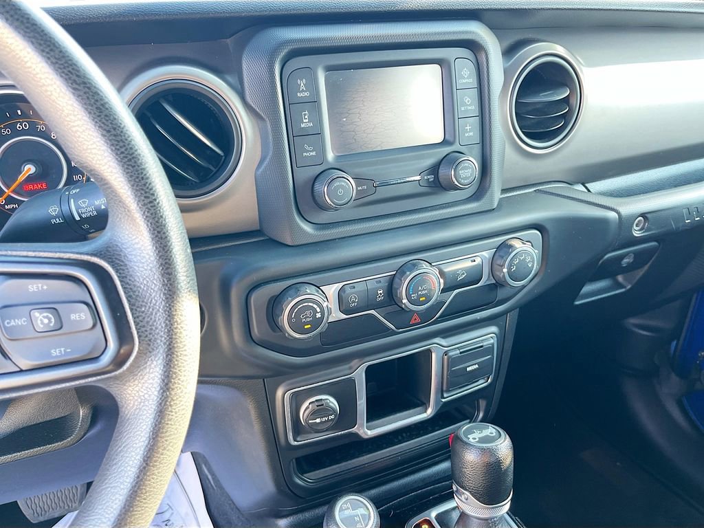 Used 2018 Jeep Wrangler Unlimited Sport image 14