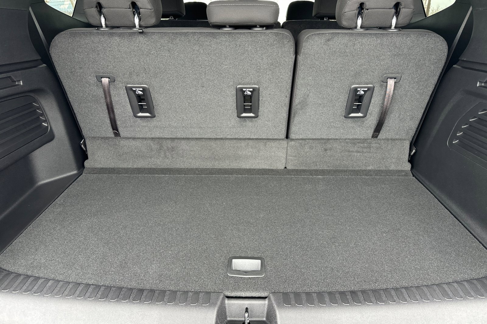 New 2025 GMC Acadia Elevation image 15