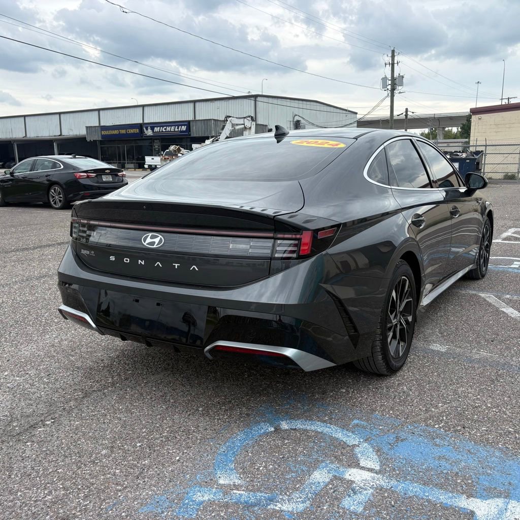 Certified 2024 Hyundai Sonata SEL FWD image 3