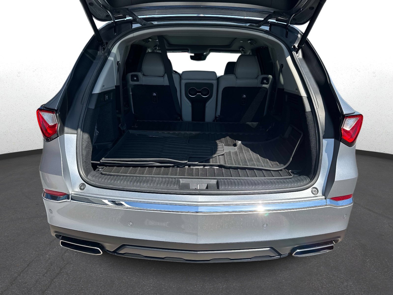 Used 2022 Acura MDX FWD w/ Technology Package image 11