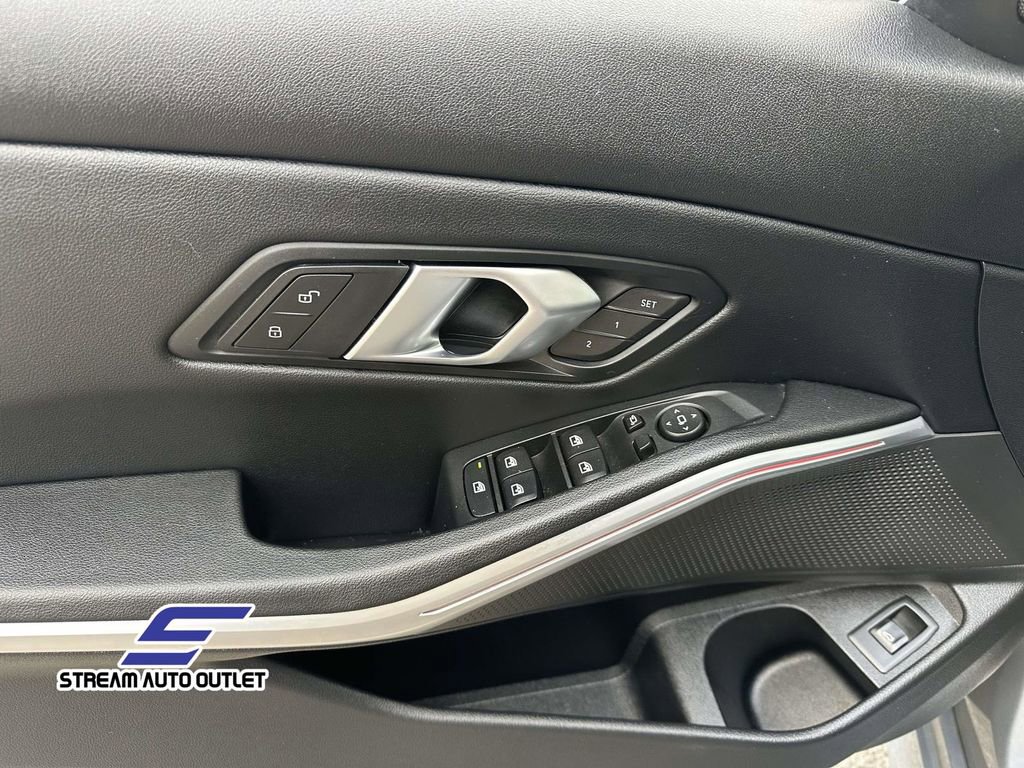 Used 2024 BMW 330i xDrive Sedan image 16