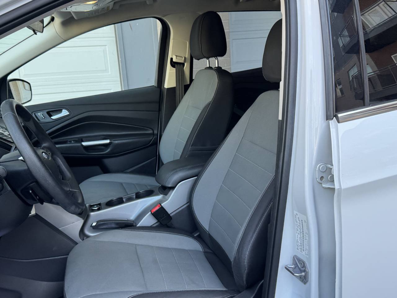 Used 2016 Ford Escape SE AWD/4WD image 15
