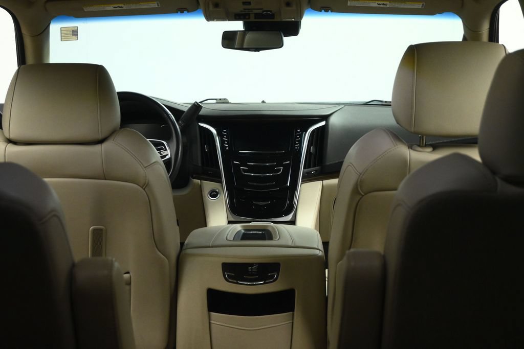 Used 2019 Cadillac Escalade Luxury w/ LPO, Radiant Package AWD/4WD image 65