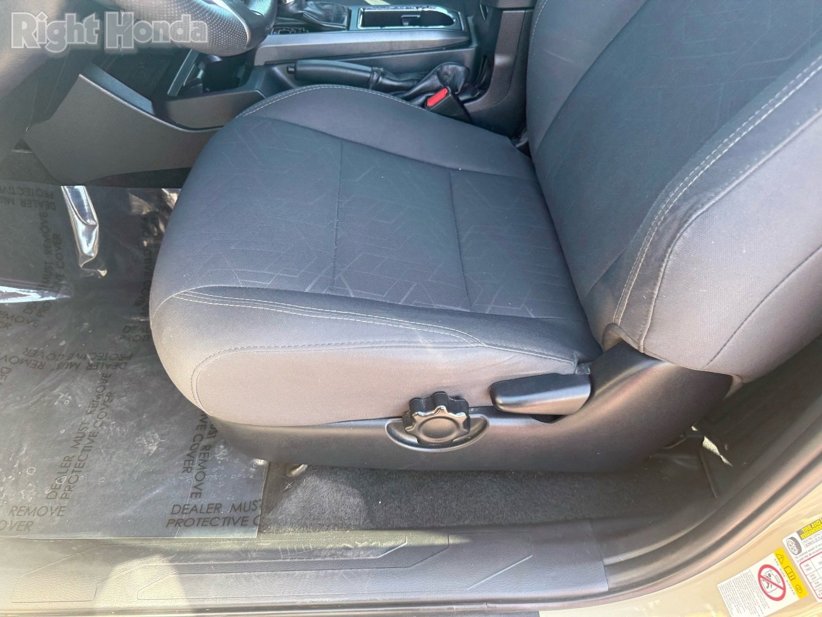 Used 2019 Toyota Tacoma TRD Sport w/ Technology Package image 13