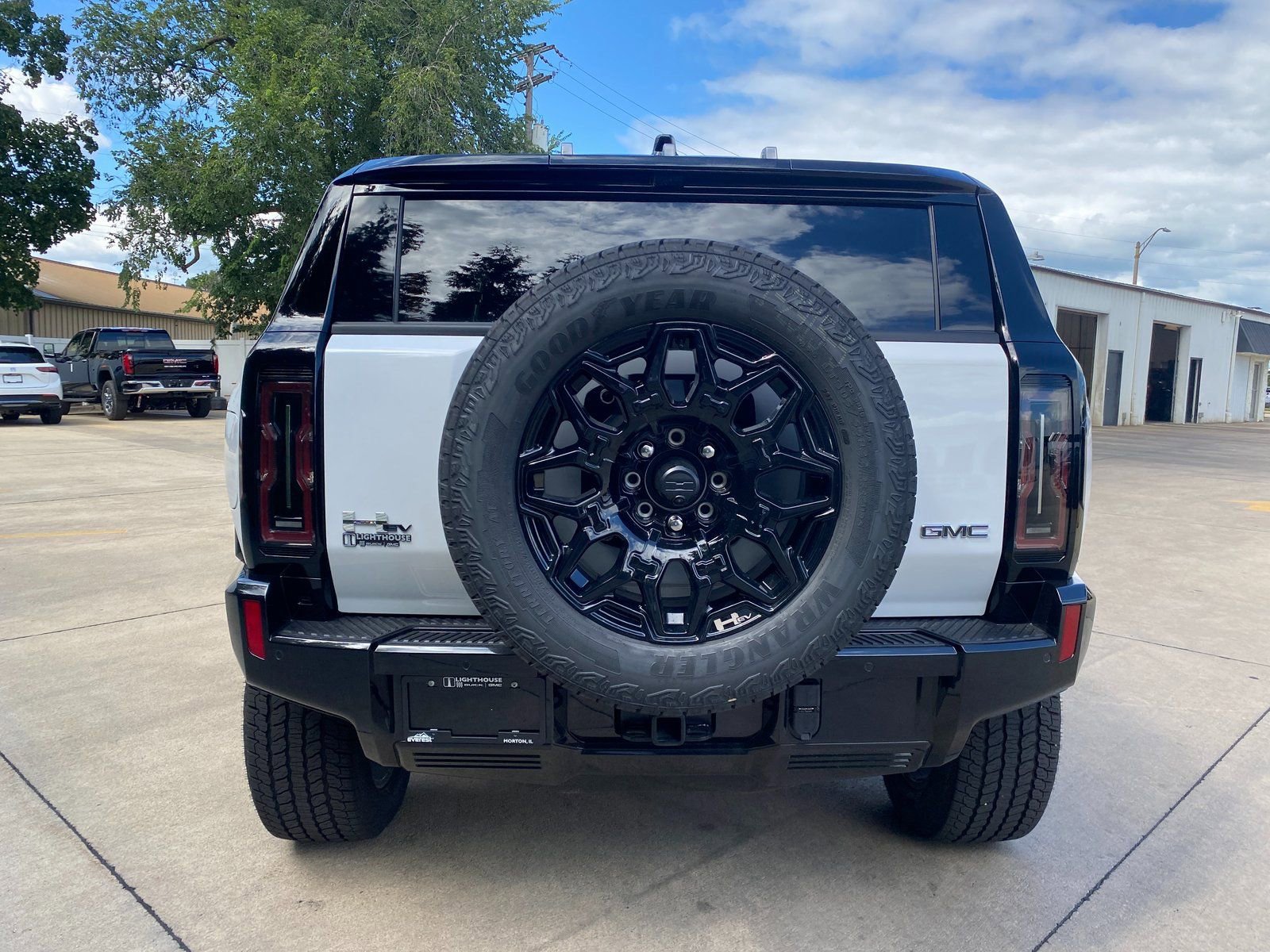 New 2026 GMC Hummer EV SUV image 33