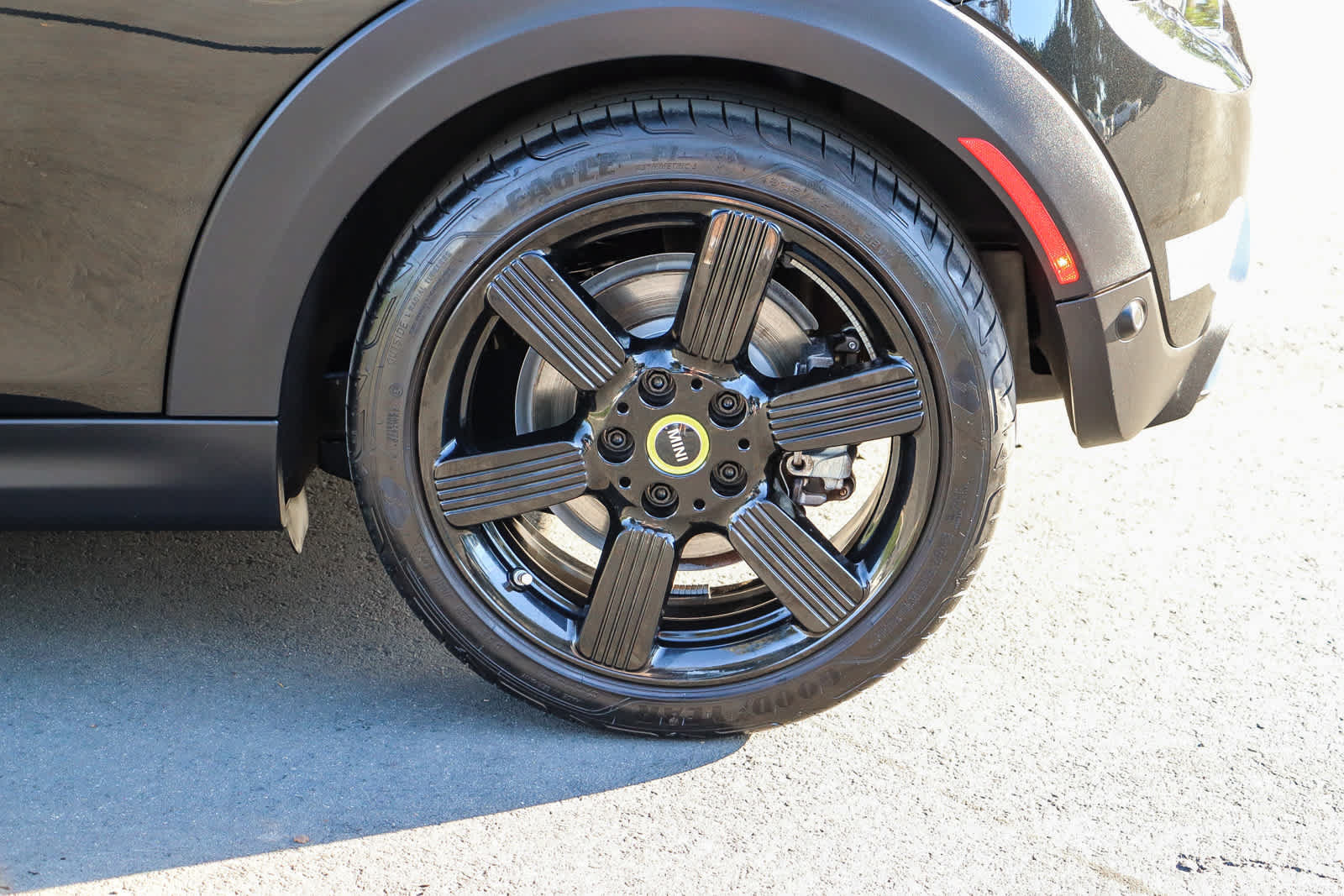 Used 2023 MINI Cooper SE FWD image 12