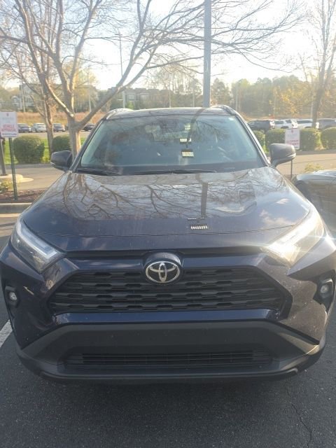 Used 2023 Toyota RAV4 XLE Premium image 6