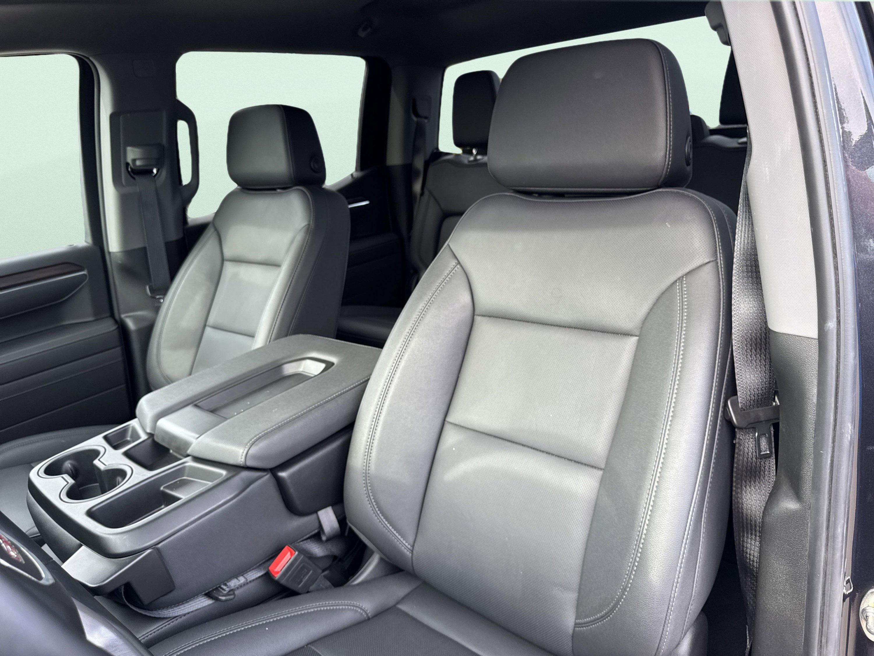 Used 2025 GMC Sierra 1500 SLT AWD/4WD image 12