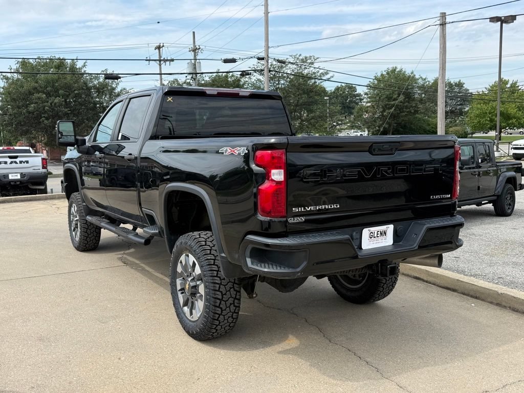 Used 2022 Chevrolet Silverado 2500 Custom w/ Custom Value Package AWD/4WD image 9