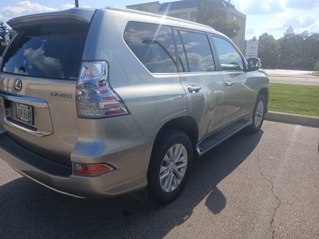 Used 2023 Lexus GX 460 Premium w/ Premium Package AWD/4WD image 8